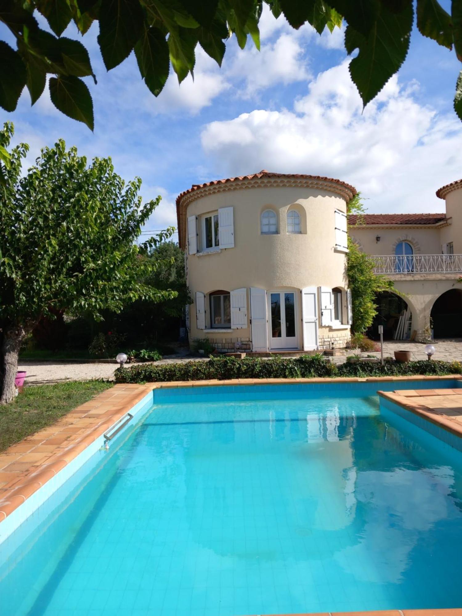 Le Relais Fleuri Hotel Alès Екстериор снимка